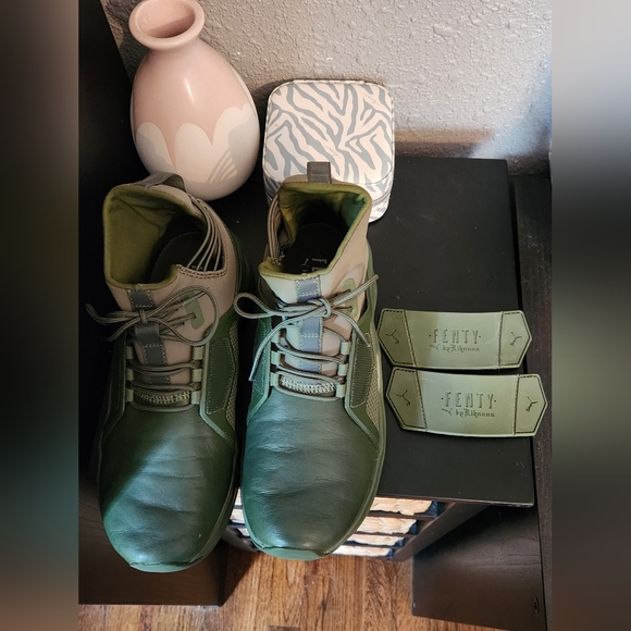 Puma Fenty X High Trainer Shoes Cyprus Green Size 7 Womens - Picture 2 of 4